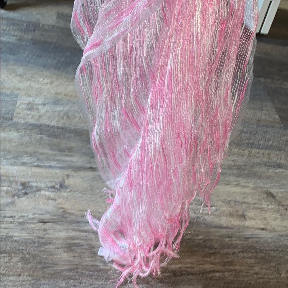 Pink scarf - Picture 3 of 3